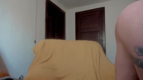 Snapshot of easyacee chatting on February 27, 9:54 am easyacee online show from February 27, 9:54 am