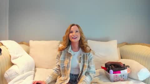 Snapshot of eatmygingersnapps chatting on October 14, 3:14 pm Allison online show from October 14, 3:14 pm