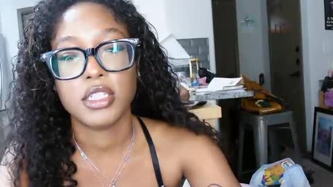 eboneegawdesss online show from July 1, 2:00 am