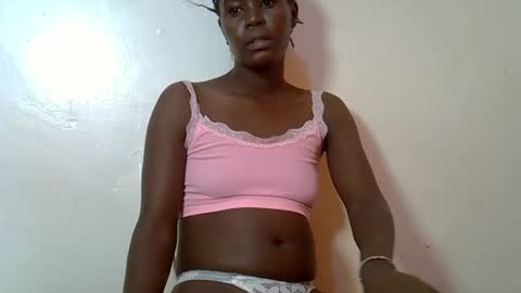 eboniey_slim online show from March 18, 1:05 pm