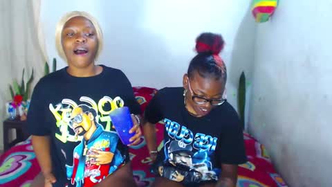 Snapshot of ebony_chayna chatting on March 7, 1:53 am chayna smith online show from March 7, 1:53 am