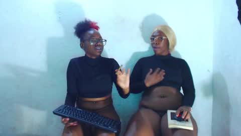 Snapshot of ebony_chayna chatting on January 15, 2:27 am chayna smith online show from January 15, 2:27 am