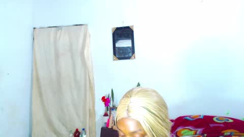 Snapshot of ebony_chayna chatting on February 25, 1:41 am chayna smith online show from February 25, 1:41 am