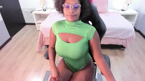 ebony_fantasy2 online show from September 18, 12:15 pm