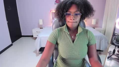 ebony_fantasy2 online show from May 3, 11:46 am