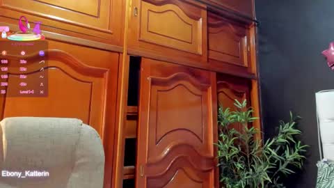 ebony_katterin online show from March 2, 11:39 am