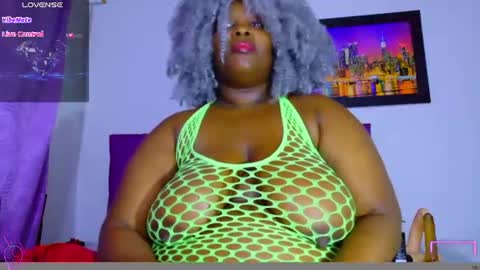 LINA  online show from July 7, 7:23 am