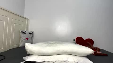 ebony_pearl69 online show from December 22, 5:27 pm