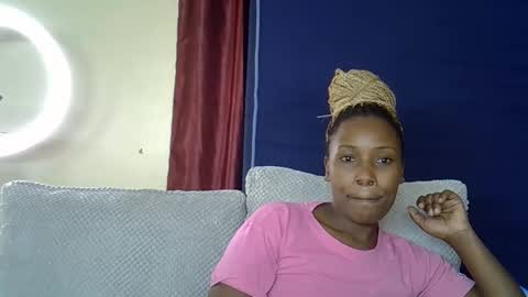 ebony_rubie online show from May 3, 5:33 am