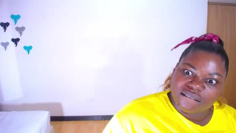 Snapshot of ebony_sugar_mommy chatting on January 9, 2:22 am MILENA online show from January 9, 2:22 am