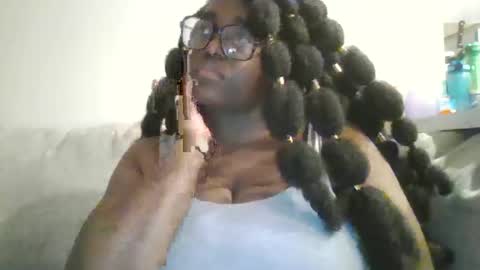 ebonybigtitqueen3 online show from November 2, 3:10 am