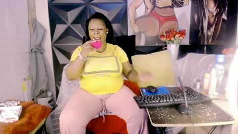 ebonyfancyfacexxx online show from June 25, 4:52 pm