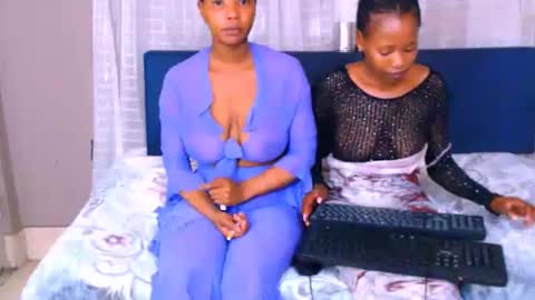 Snapshot of ebonyfirexx chatting on September 13, 10:12 am Life online show from September 13, 10:12 am