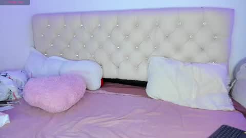 Queen Ebony online show from July 3, 3:23 am