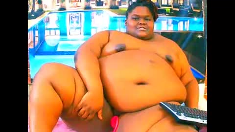 ebonyhotbuns4u2luv online show from February 11, 7:32 am