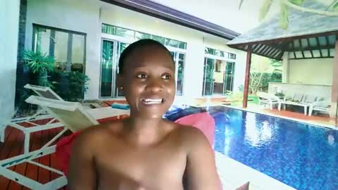 Snapshot of ebonyolive69 chatting on December 11, 11:41 am Cindy online show from December 11, 11:41 am