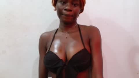 queen online show from March 8, 6:23 pm