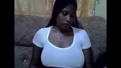 pretty online show from June 4, 8:02 pm