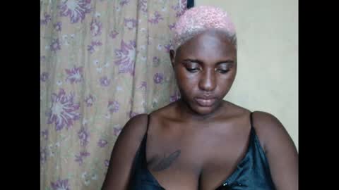 Snapshot of ebonyvd chatting on February 26, 1:14 am ebonyvd online show from February 26, 1:14 am