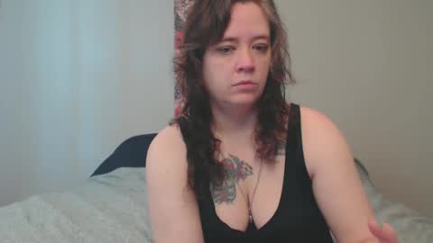 Snapshot of echosol17 chatting on February 21, 4:37 pm Weird Echo online show from February 21, 4:37 pm