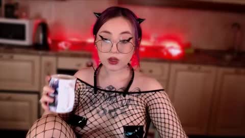 Snapshot of ediefris chatting on February 28, 1:47 pm fickle demon made of clumps of matter online show from February 28, 1:47 pm