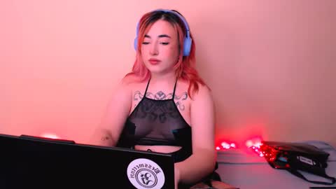 Snapshot of ediefris chatting on January 8, 4:44 pm fickle demon made of clumps of matter online show from January 8, 4:44 pm