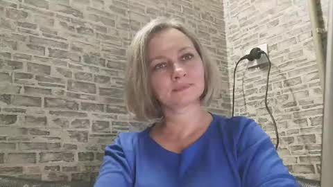 Snapshot of edithmanning chatting on February 9, 2:18 pm edithmanning online show from February 9, 2:18 pm