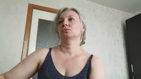 edithmanning online show from August 3, 7:45 am