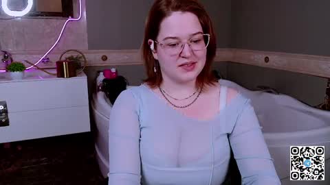 ednaadamse online show from May 1, 8:06 am