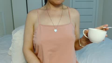 eelena4kiss online show from July 5, 12:00 pm