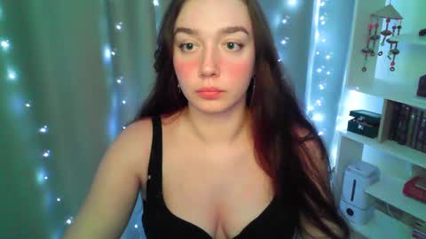 effie_balconii online show from February 23, 4:18 pm