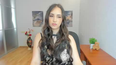 Effy Royse online show from July 12, 6:14 am