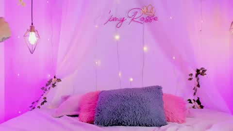 eimy_rosse18 online show from April 28, 1:04 pm