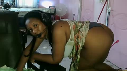 Eirondra Valeen online show from July 20, 1:57 pm