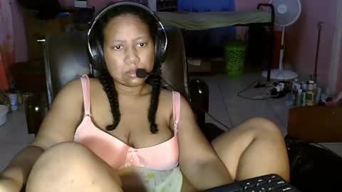 Eirondra Valeen online show from February 2, 11:37 pm