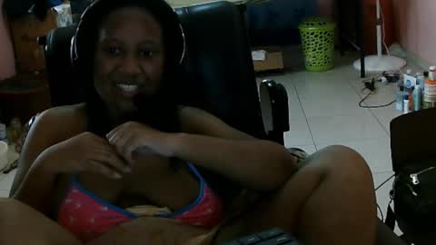 Eirondra Valeen online show from January 7, 8:12 pm