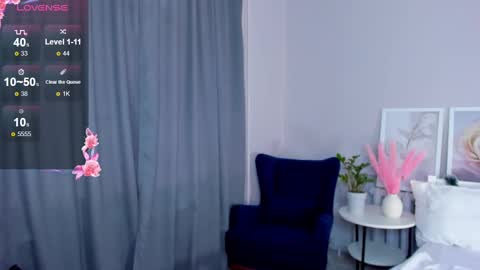 Snapshot of el1s_evans chatting on January 11, 7:06 am please read my bio there is information about private shows and about my personality online show from January 11, 7:06 am