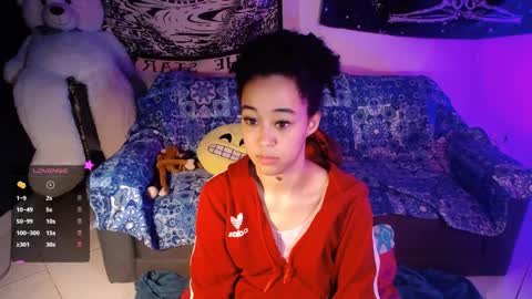 Ela  Help me reach 100 thumbs up online show from February 19, 4:34 am