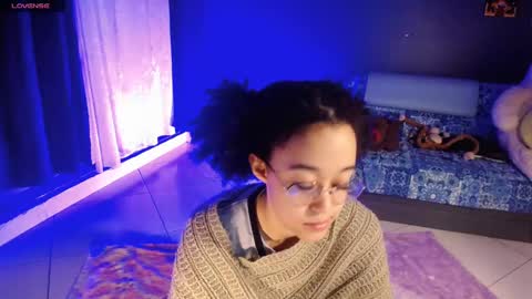 Ela  Help me reach 100 thumbs up online show from March 2, 1:15 am