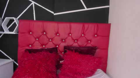 Ela online show from December 2, 8:09 pm