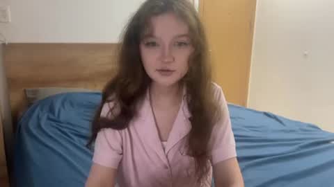 Ela online show from June 25, 6:42 pm