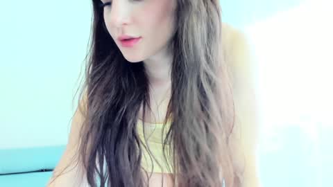 Snapshot of elaanna chatting on March 11, 7:35 am Ela online show from March 11, 7:35 am