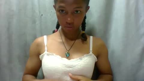 elaliealdy online show from September 17, 6:33 am