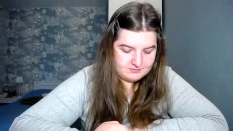 Elanis online show from December 19, 10:02 am