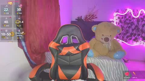 lara online show from July 31, 10:38 am