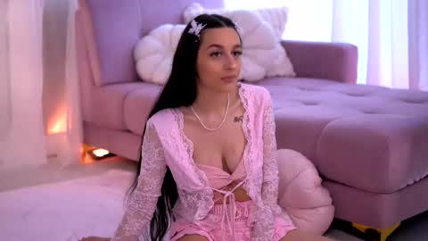 Ela online show from March 2, 12:34 pm