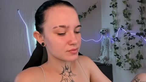elastikiss online show from July 25, 9:38 am