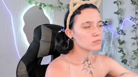 elastikiss online show from July 6, 7:35 am