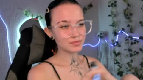 elastikiss online show from July 30, 11:33 am