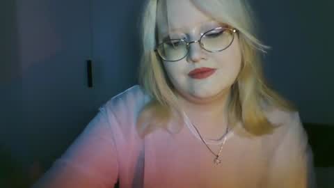 elayne_sweet online show from June 15, 6:13 am